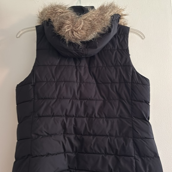 EUC black Banana Republic vest - Picture 6 of 8
